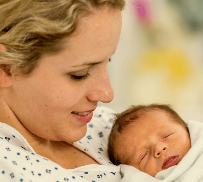 newborn-and-mom